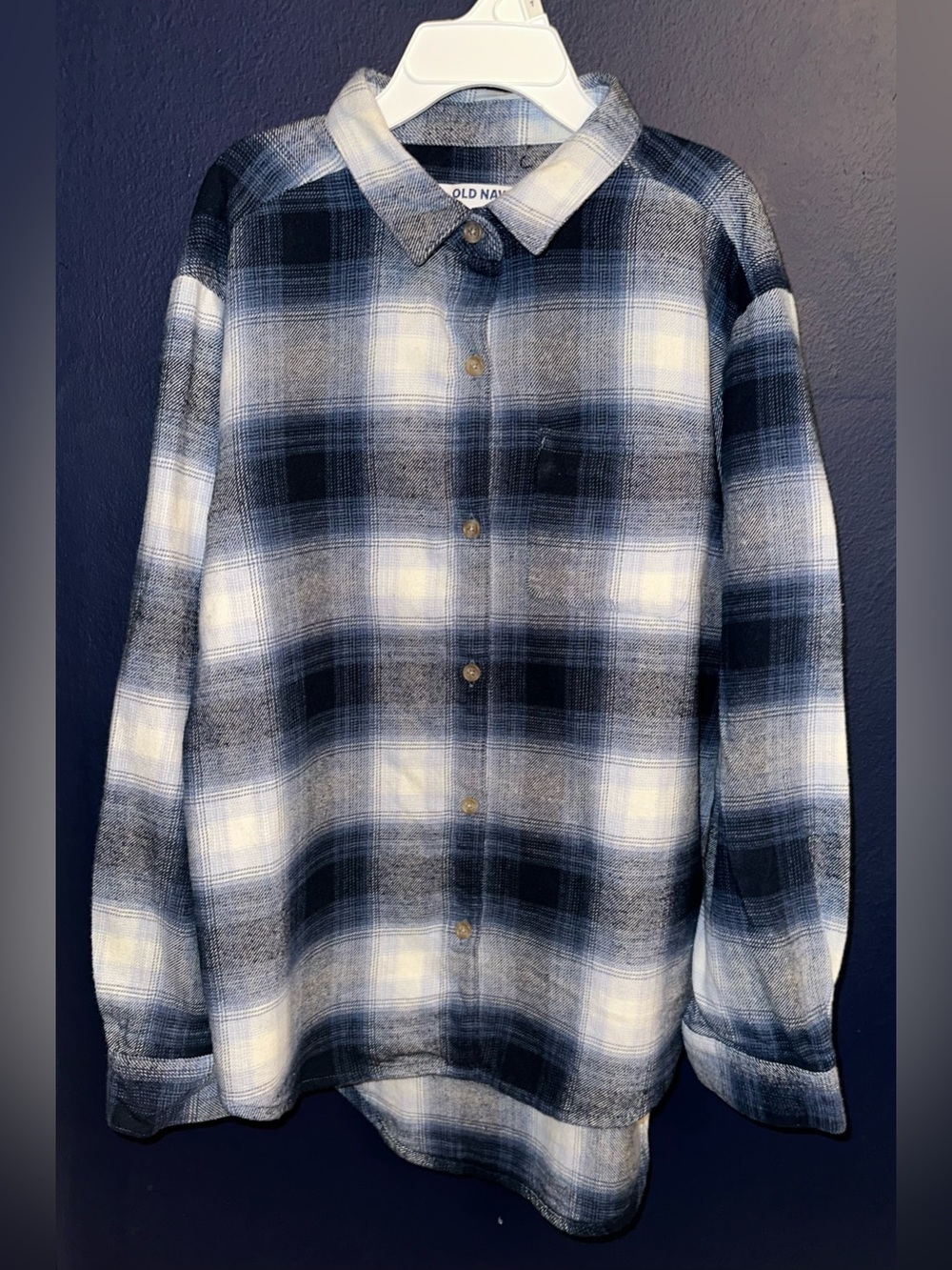 Old Navy kids Button-Down Shirt size 10-12